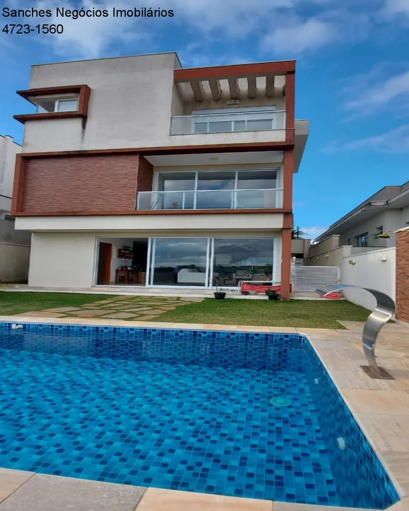 Sobrado, 3 quartos, 3111 m² - Foto 1