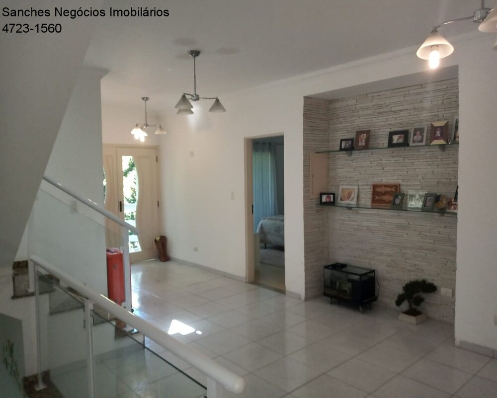 Sobrado, 3 quartos, 407 m² - Foto 1