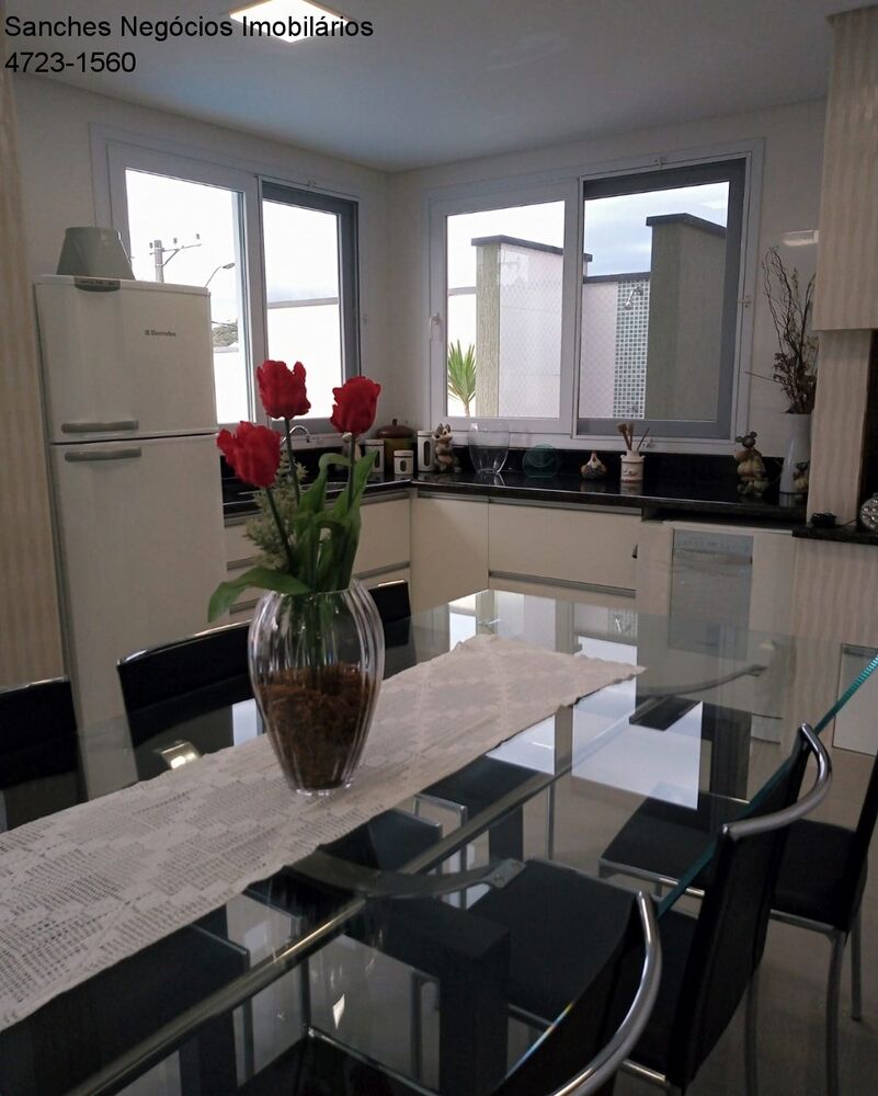 Casa, 3 quartos, 269 m² - Foto 13