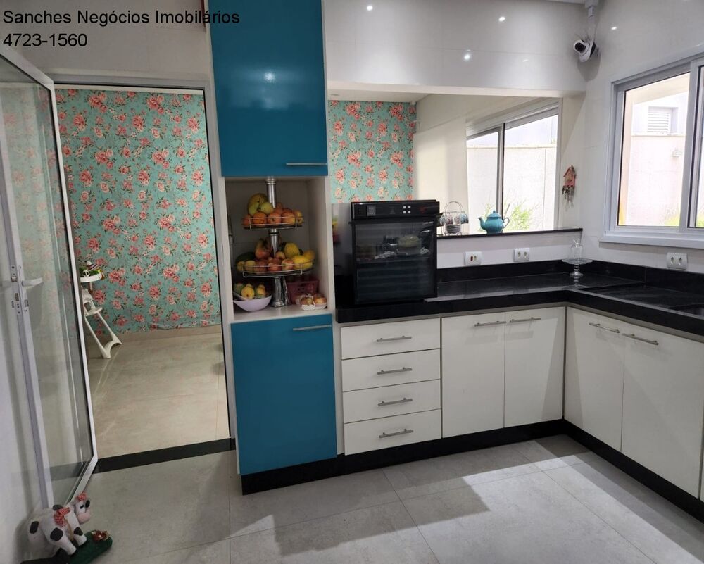 Sobrado, 4 quartos, 270 m² - Foto 1