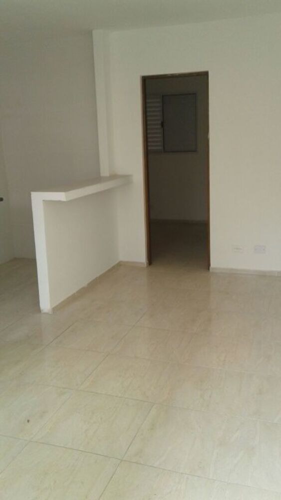 Casa para alugar com 1 quarto, 32m² - Foto 3