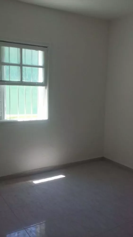 Casa para alugar com 1 quarto, 50m² - Foto 3