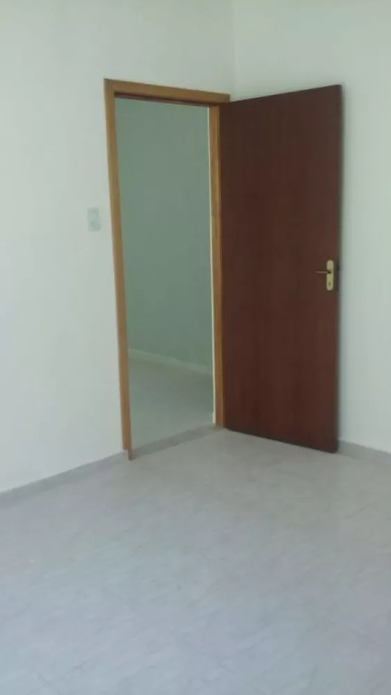 Casa para alugar com 1 quarto, 50m² - Foto 1