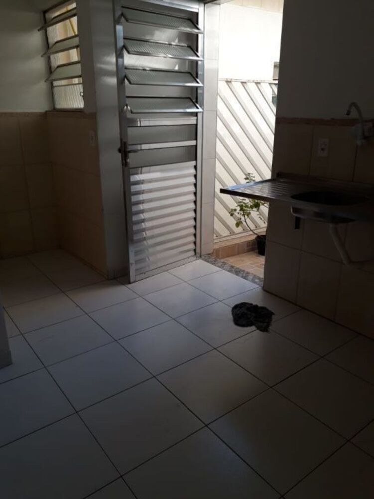 Apartamento para alugar com 1 quarto, 42m² - Foto 10