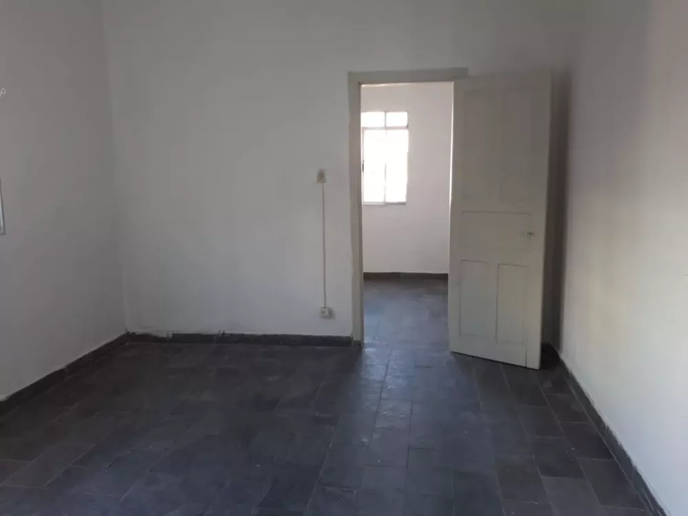 Casa para alugar com 1 quarto, 40m² - Foto 8