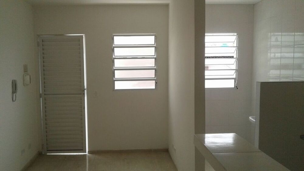 Casa para alugar com 1 quarto, 32m² - Foto 8