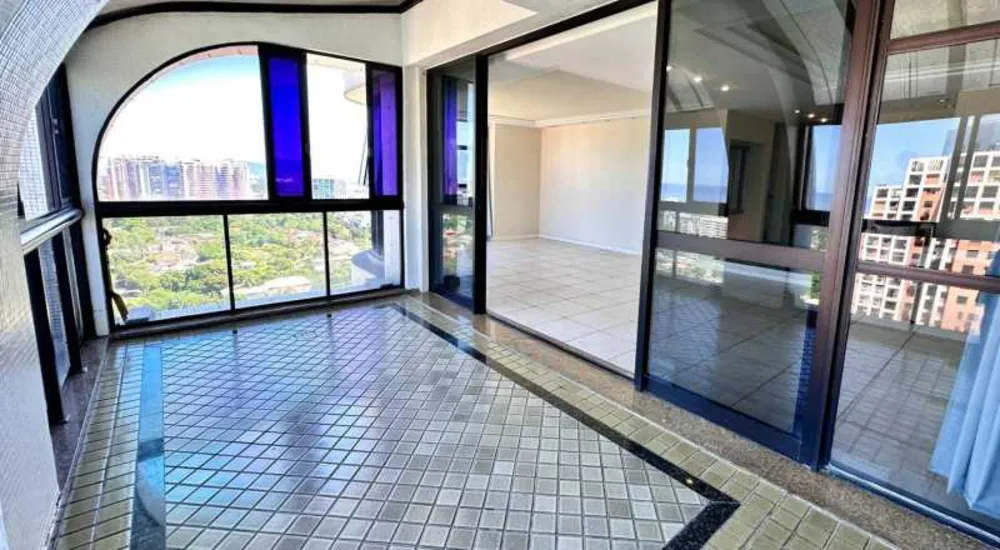 Apartamento, 3 quartos, 200 m² - Foto 4