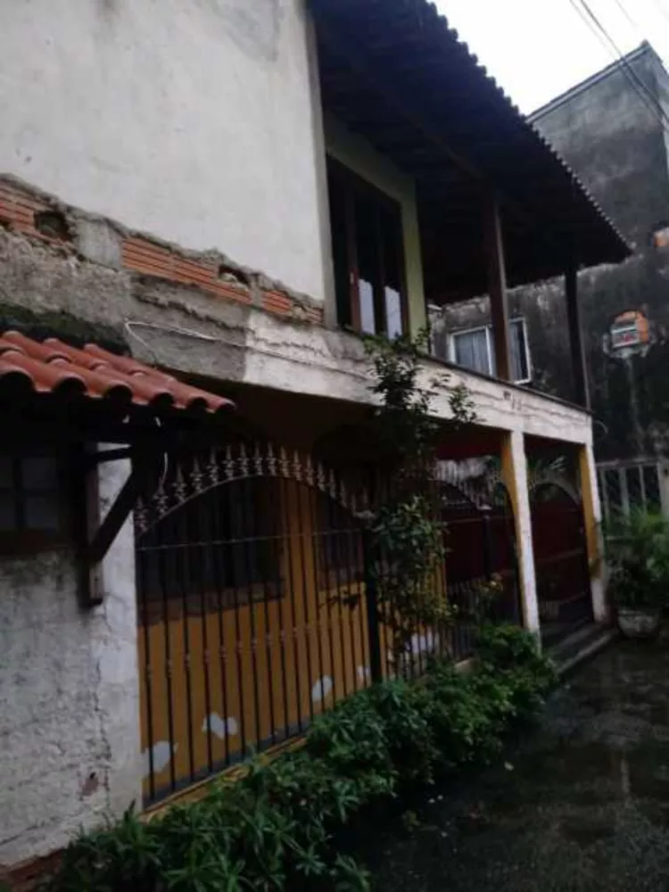 Casa, 3 quartos, 200 m² - Foto 1