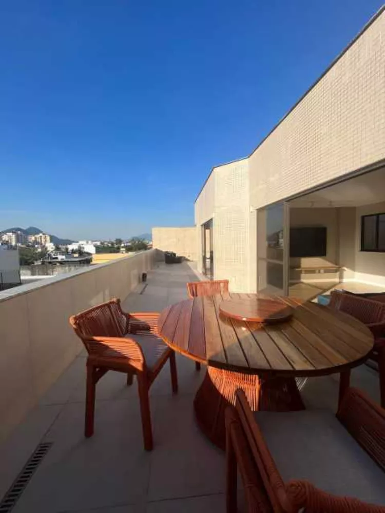 Cobertura, 4 quartos, 300 m² - Foto 1