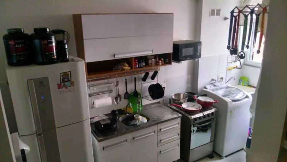 Apartamento à venda com 2 quartos, 50m² - Foto 4