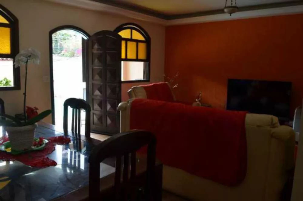 Casa de Condomínio à venda com 4 quartos, 230m² - Foto 4