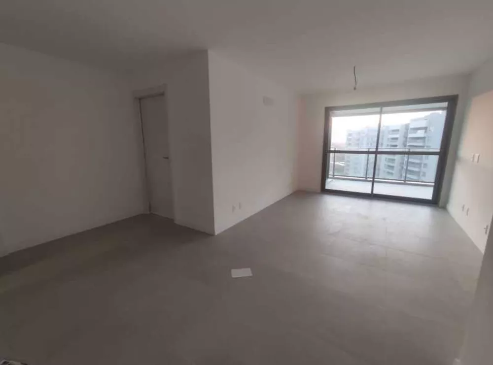 Apartamento à venda com 3 quartos, 120m² - Foto 2