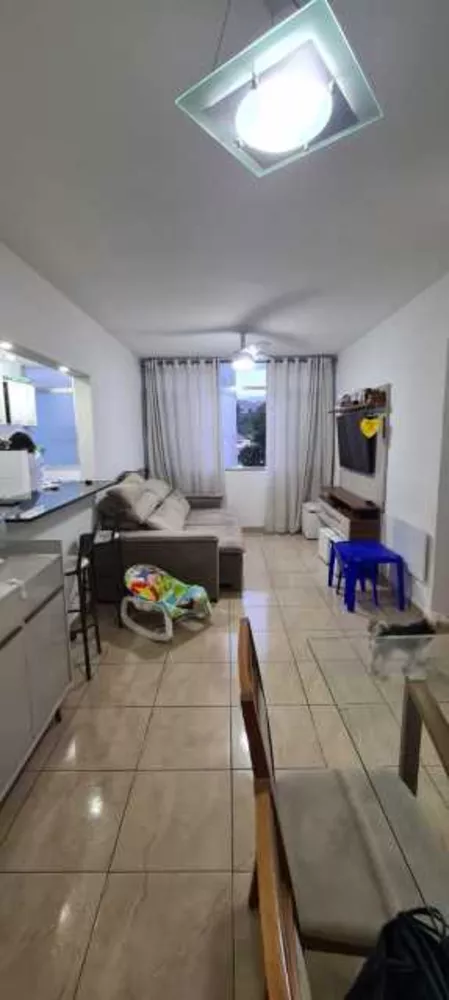 Apartamento à venda com 2 quartos, 62m² - Foto 1