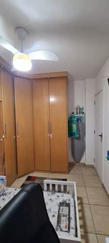 Apartamento à venda com 2 quartos, 62m² - Foto 4