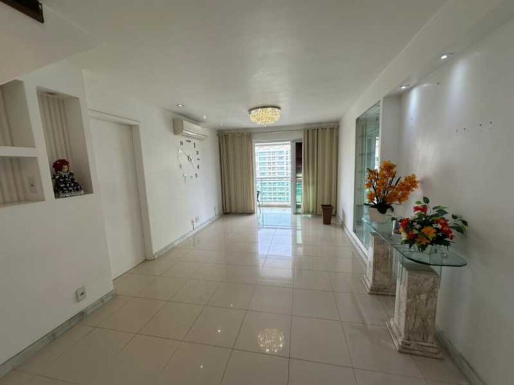 Cobertura à venda com 3 quartos, 213m² - Foto 2