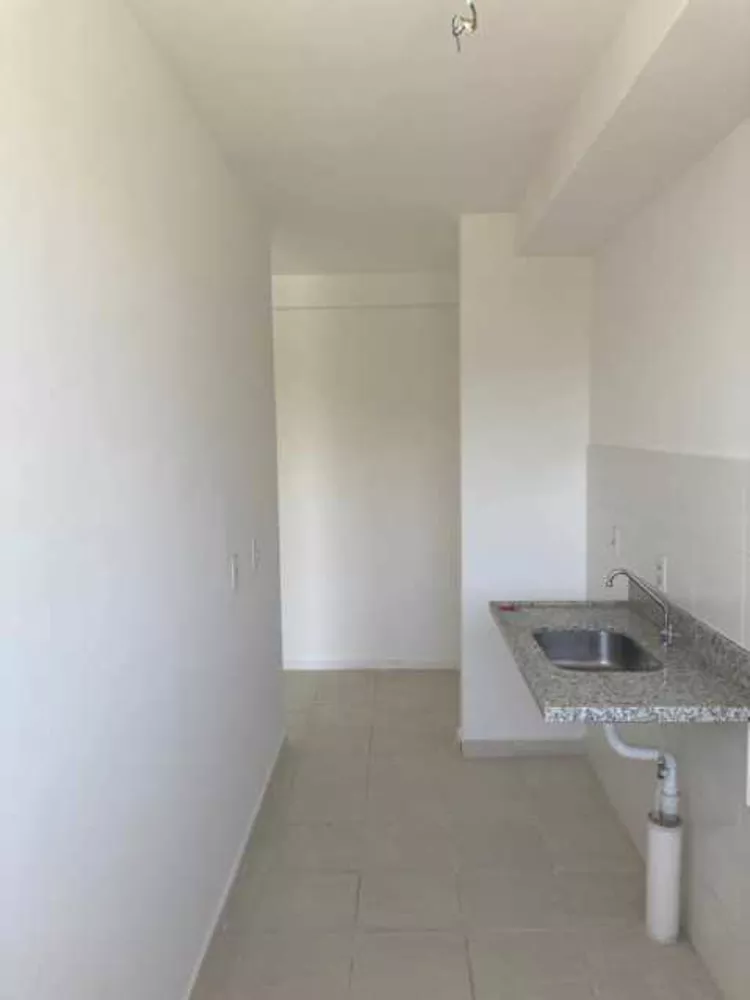 Apartamento à venda com 2 quartos, 50m² - Foto 2