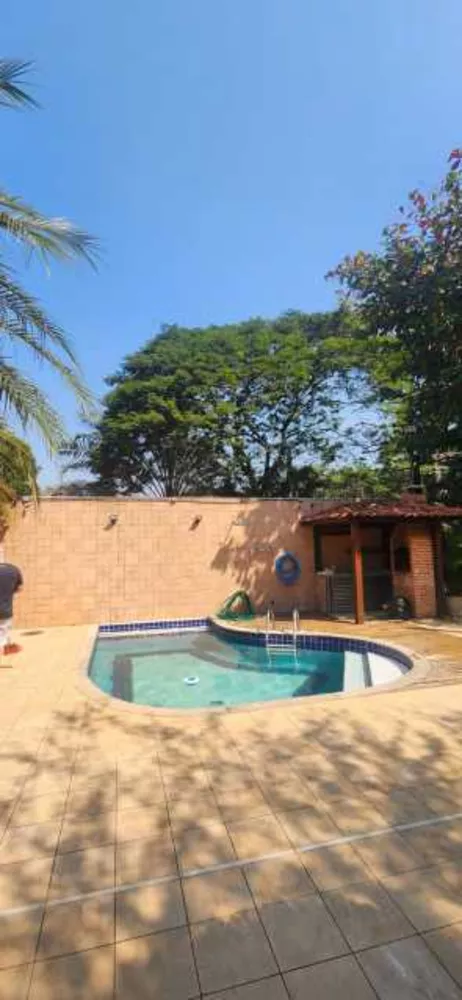 Casa de Condomínio à venda e aluguel com 3 quartos, 180m² - Foto 1