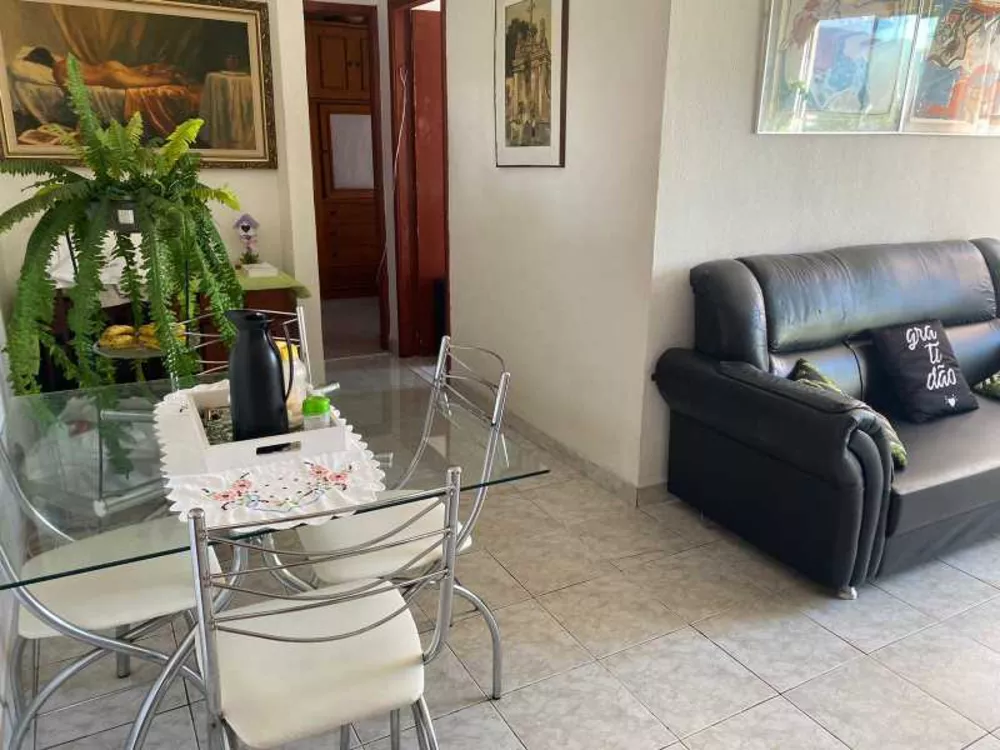 Apartamento à venda com 2 quartos, 48m² - Foto 2