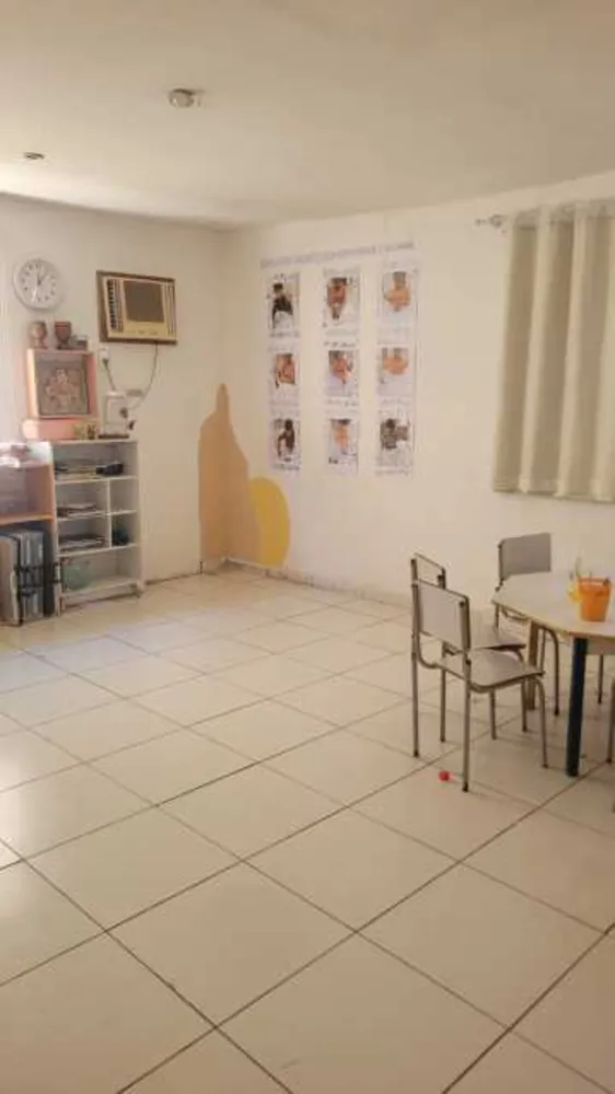 Casa, 7 quartos, 240 m² - Foto 20