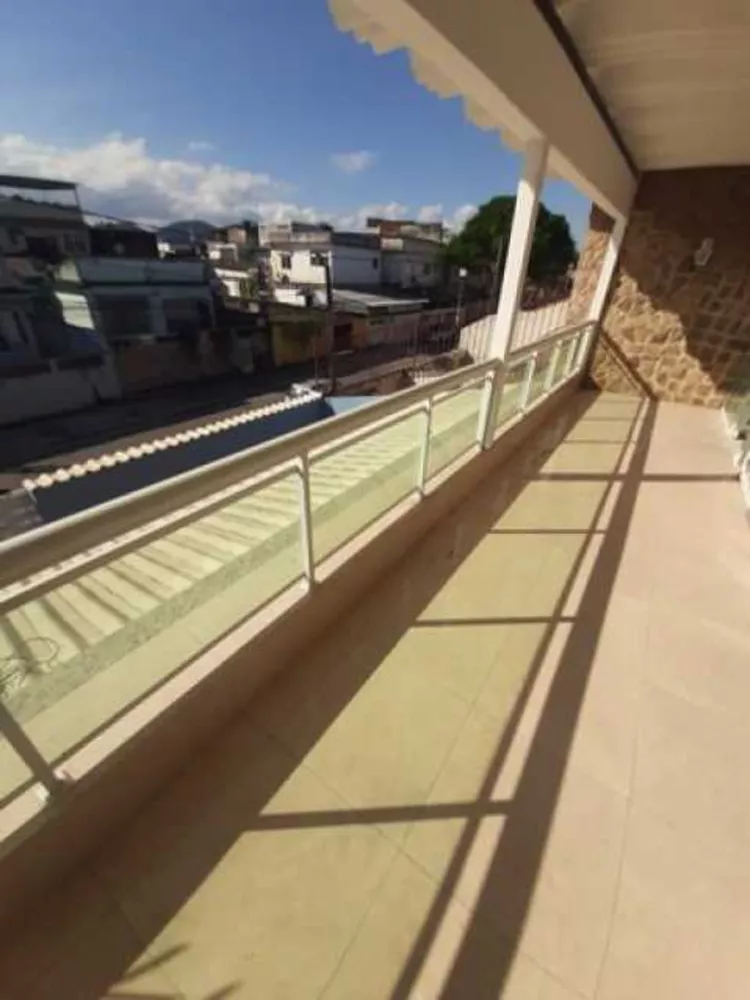 Casa, 3 quartos, 234 m² - Foto 2