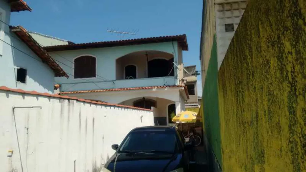 Casa à venda com 3 quartos, 200 - Foto 3