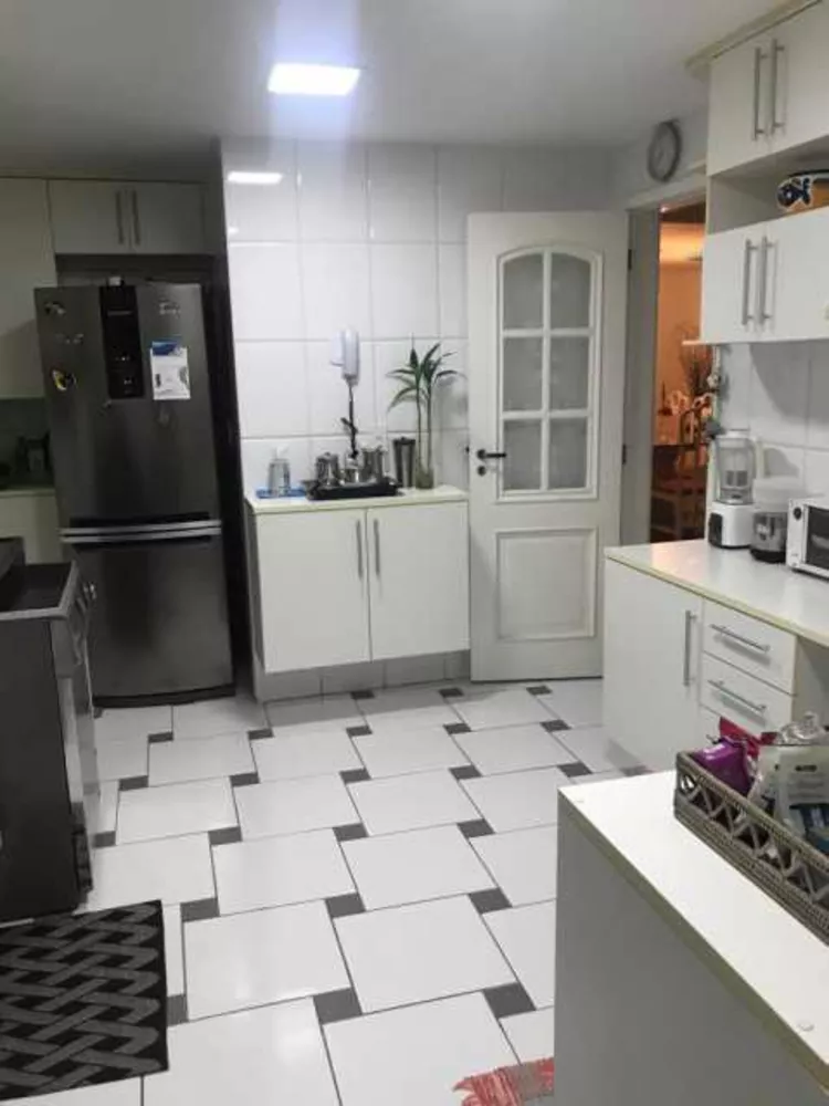 Cobertura, 3 quartos, 249 m² - Foto 2