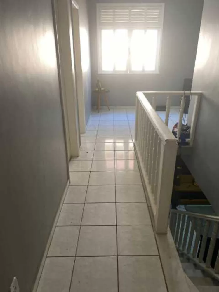 Casa, 5 quartos, 180 m² - Foto 3
