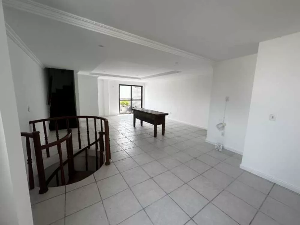 Cobertura, 3 quartos, 248 m² - Foto 11