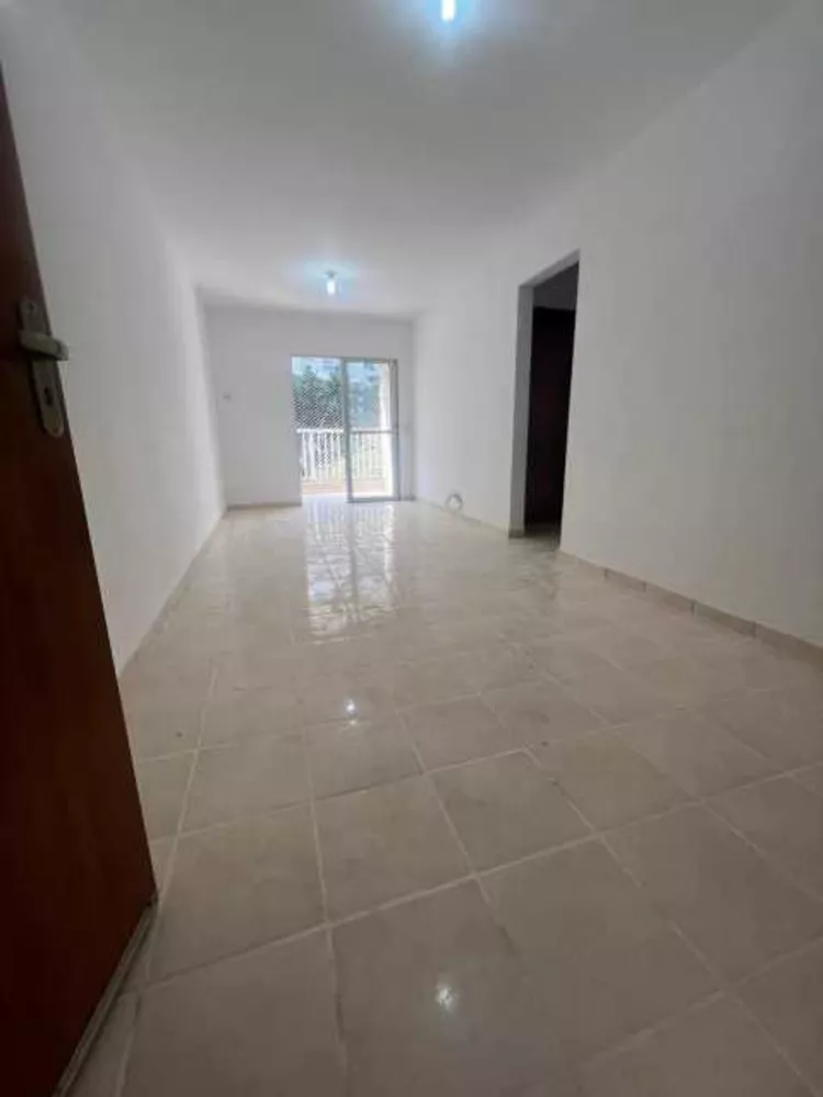 Apartamento à venda com 2 quartos, 61m² - Foto 4