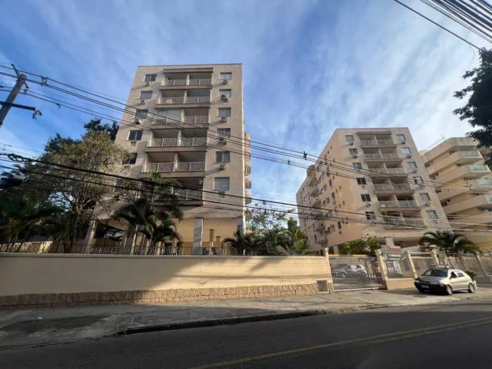 Apartamento à venda com 2 quartos, 61m² - Foto 1