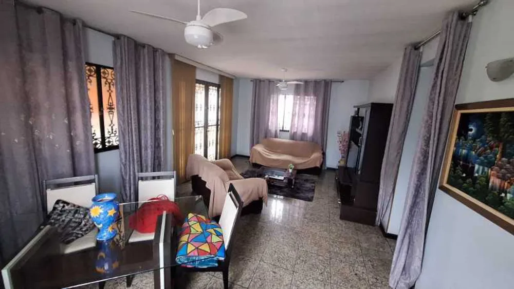 Casa, 3 quartos, 360 m² - Foto 3