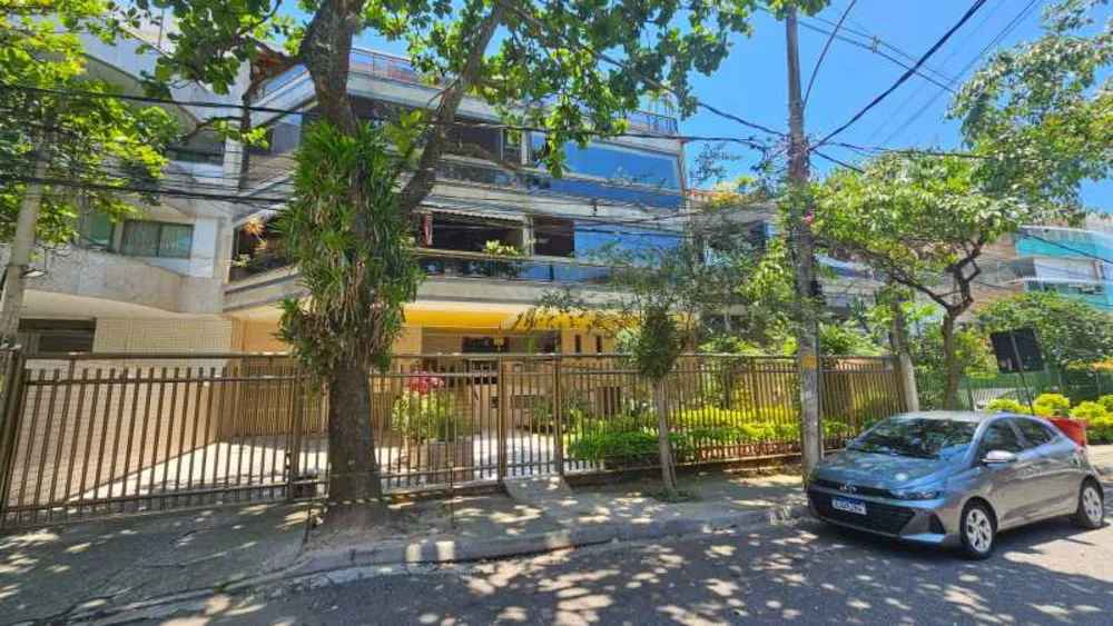 Cobertura, 3 quartos, 200 m² - Foto 1