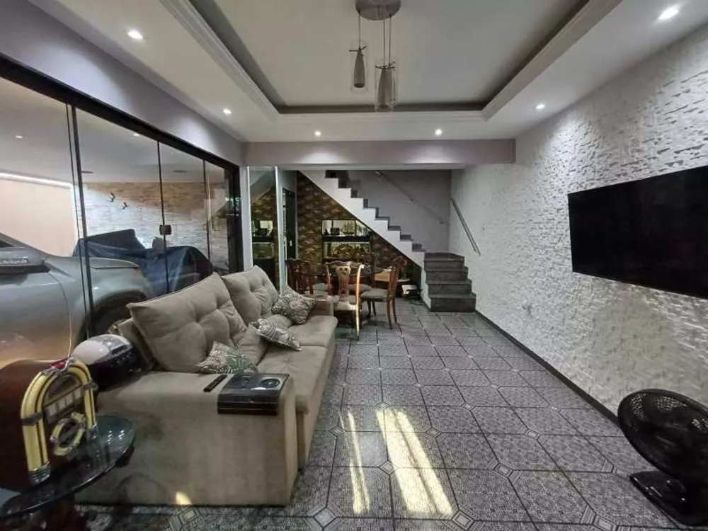 Casa à venda e aluguel com 4 quartos, 297m² - Foto 1