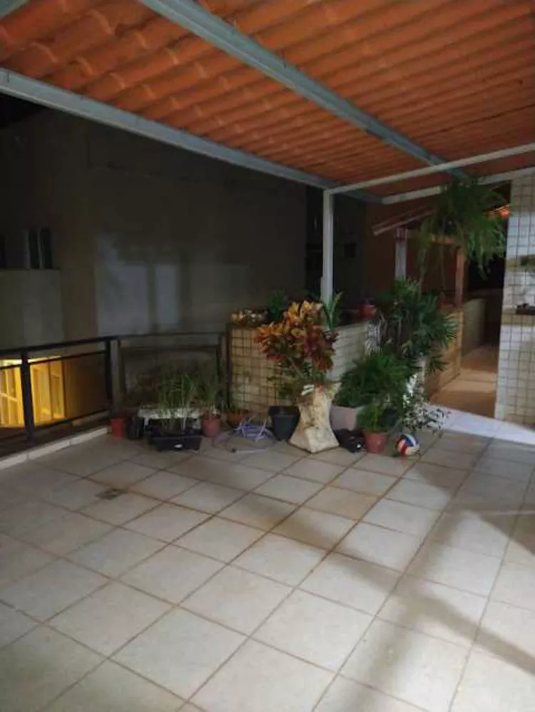 Cobertura, 3 quartos, 240 m² - Foto 3