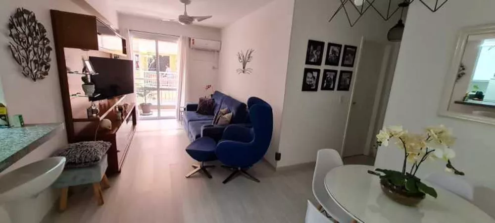 Apartamento à venda com 2 quartos, 67m² - Foto 3