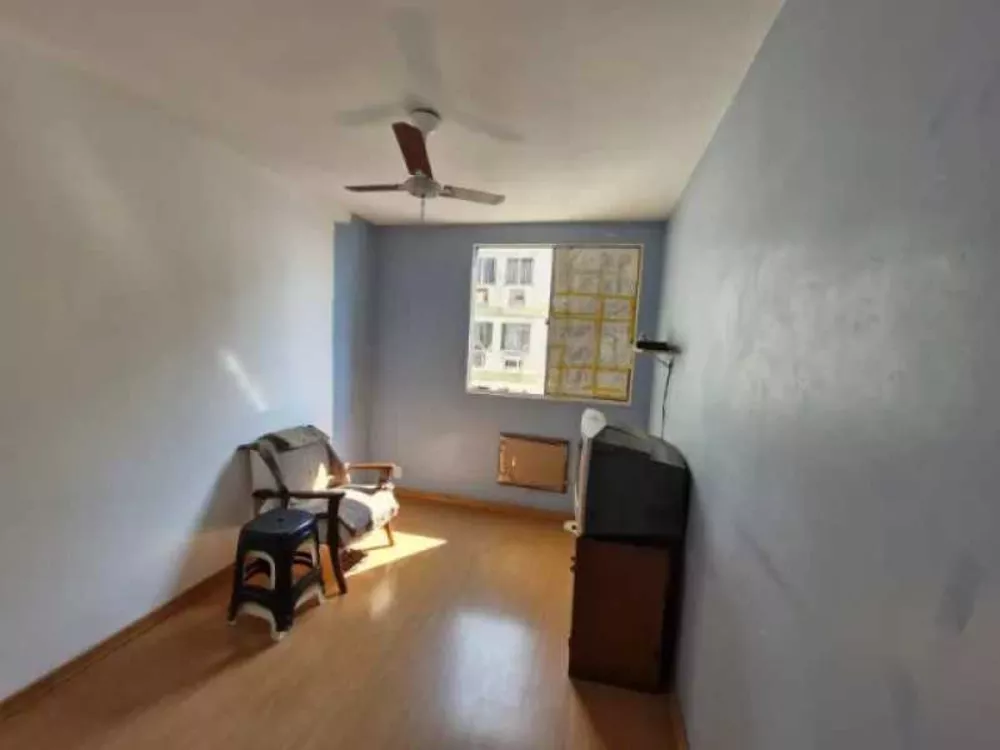 Apartamento à venda com 2 quartos, 58m² - Foto 4