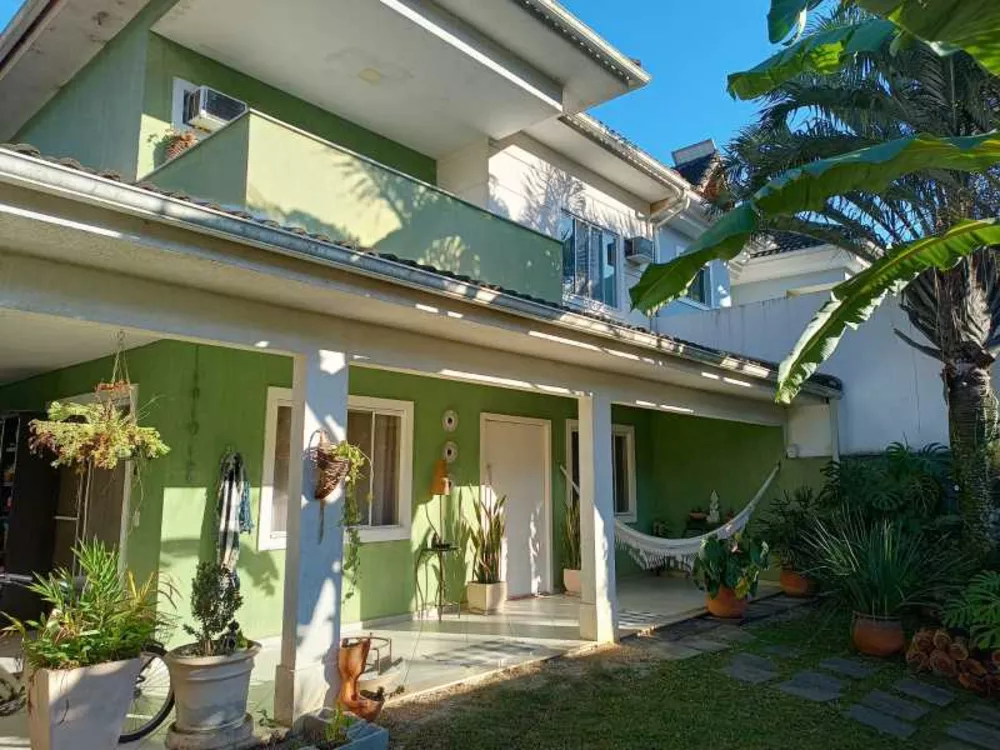 Casa de Condomínio, 4 quartos - Foto 1