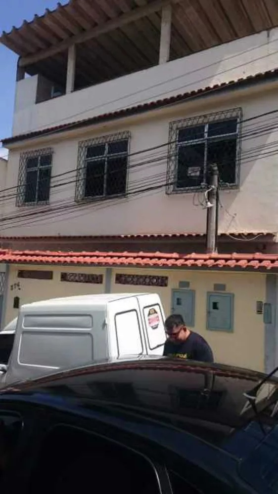 Casa de Condomínio à venda com 3 quartos, 220m² - Foto 1