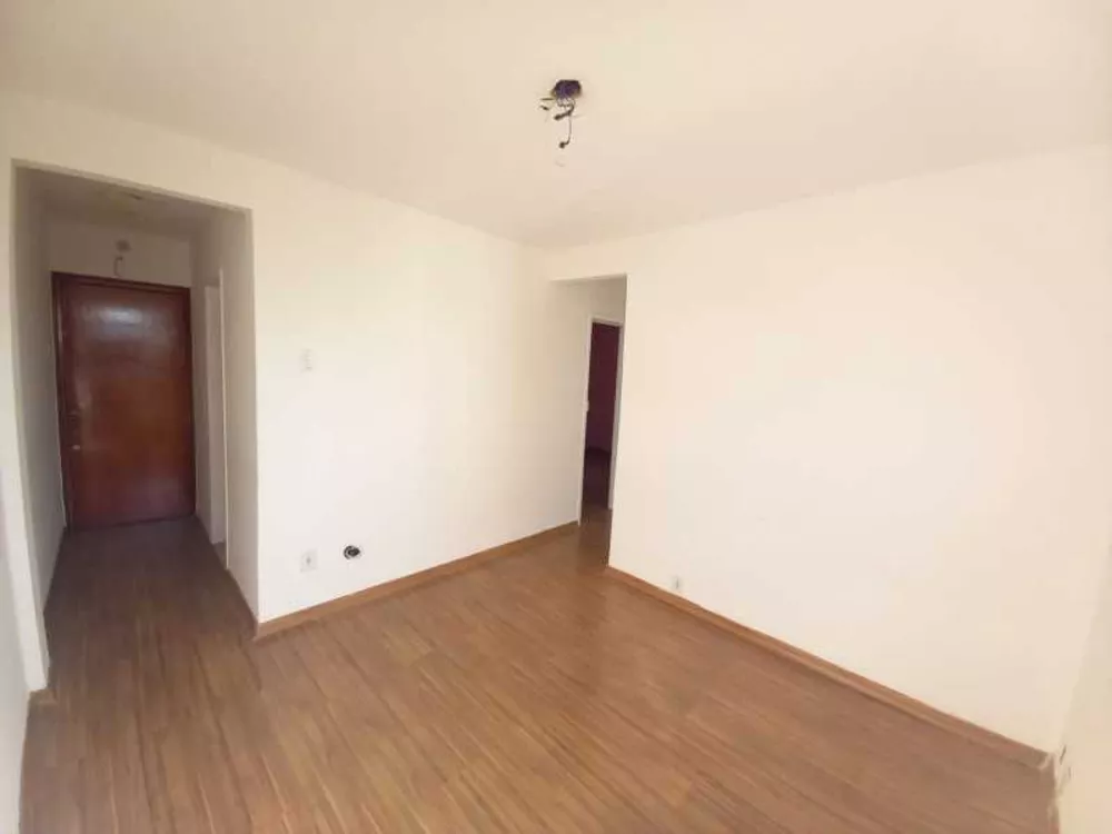 Apartamento à venda com 2 quartos, 48m² - Foto 2