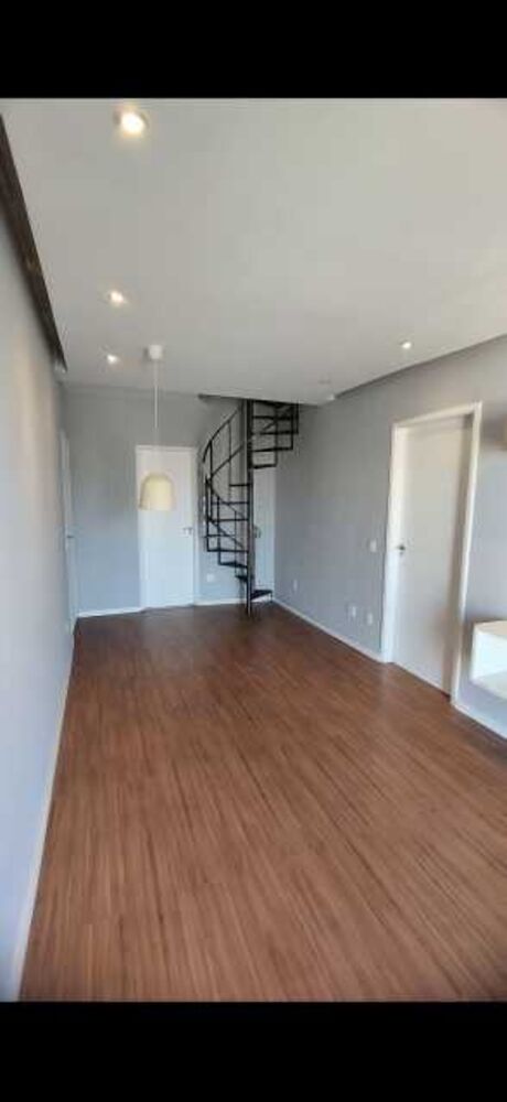 Cobertura à venda com 3 quartos, 165m² - Foto 1