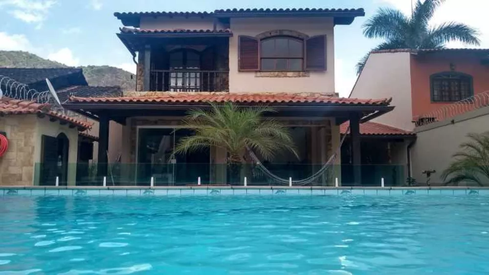 Casa, 3 quartos, 425 m² - Foto 1