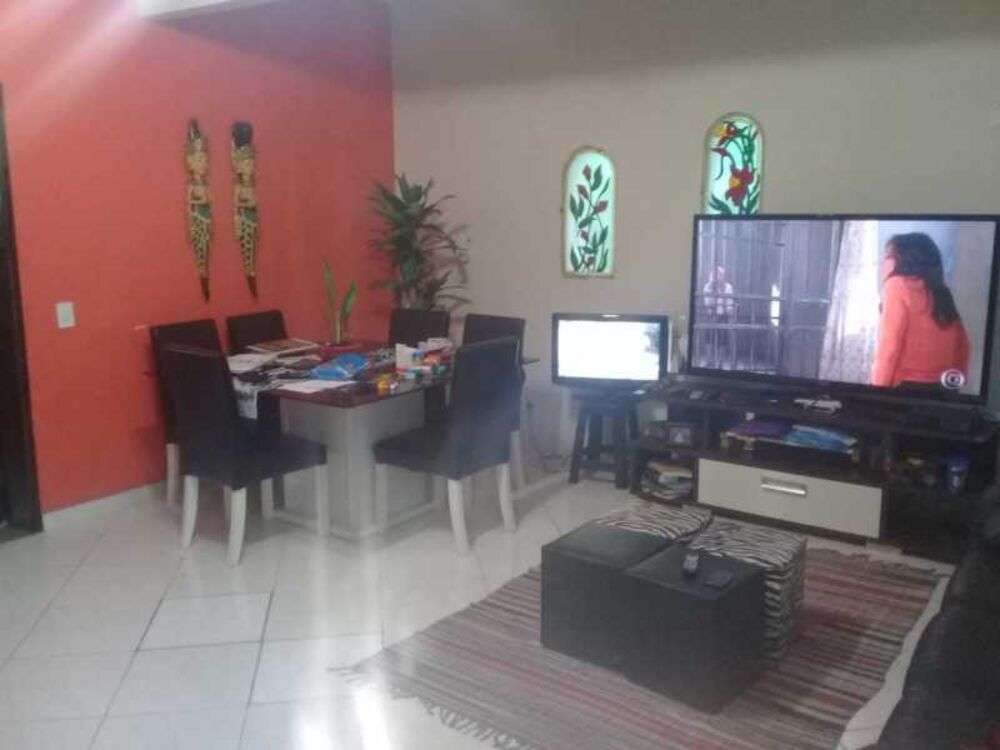 Casa à venda com 5 quartos, 346m² - Foto 4