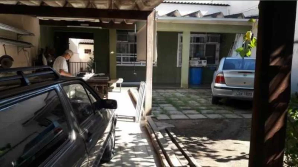 Casa, 2 quartos, 180 m² - Foto 1