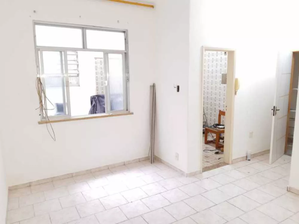 Apartamento à venda com 2 quartos, 80m² - Foto 3