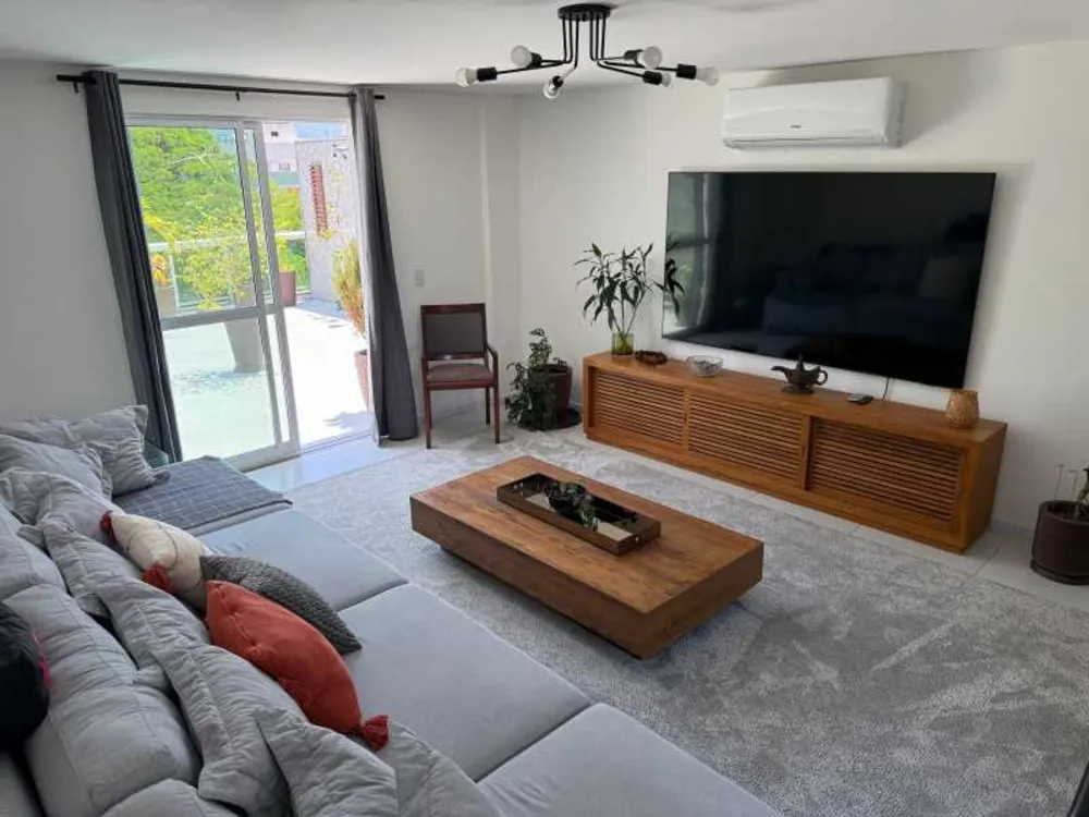 Cobertura, 3 quartos, 200 m² - Foto 1