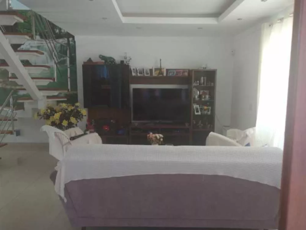 Casa de Condomínio à venda com 3 quartos, 120m² - Foto 2