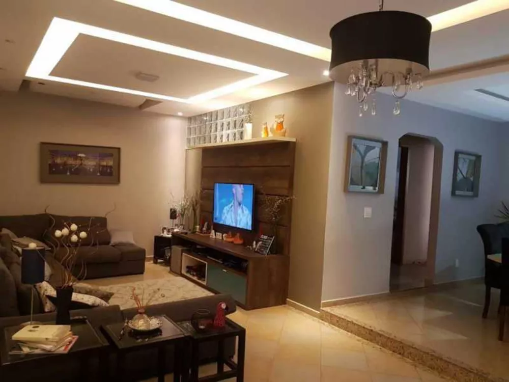 Casa, 4 quartos, 295 m² - Foto 4