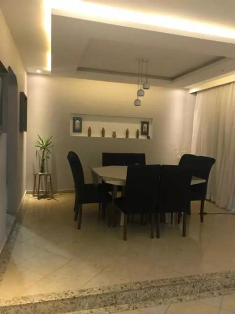 Casa, 4 quartos, 295 m² - Foto 3