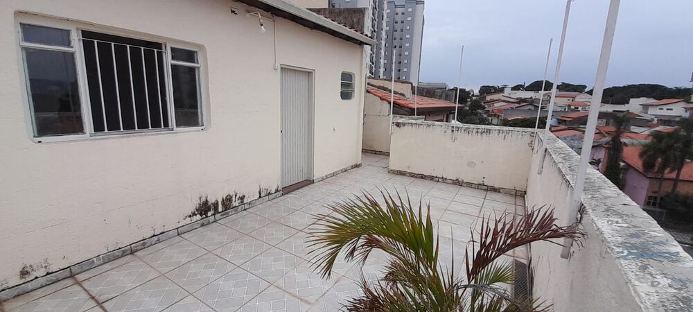 Apartamento à venda com 3 quartos, 220m² - Foto 1