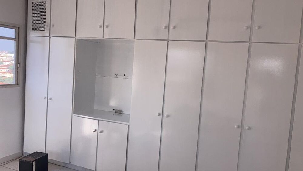 Apartamento à venda com 3 quartos, 220m² - Foto 18